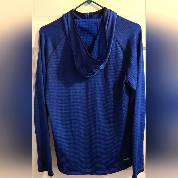 Old navy active 1/4th zip up - Picture 2 of 3